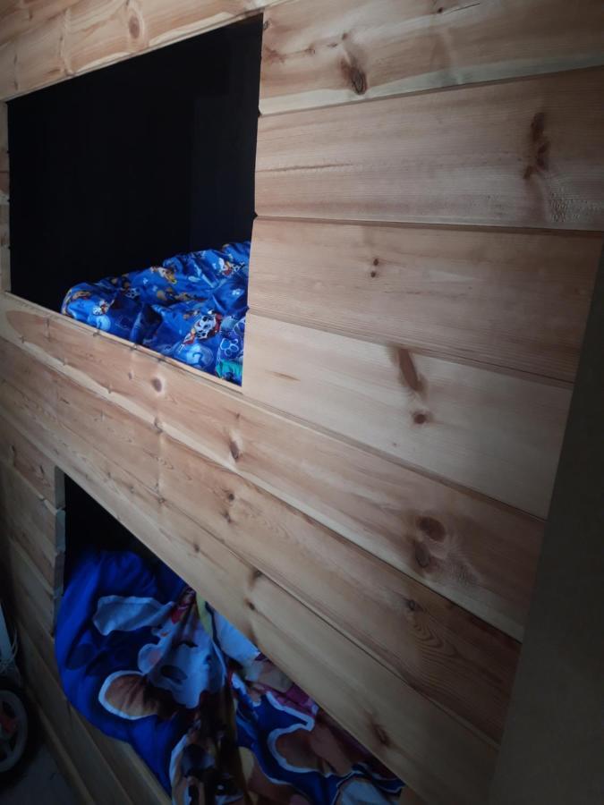 Vakantiehuisje Lanaken Bagian luar foto