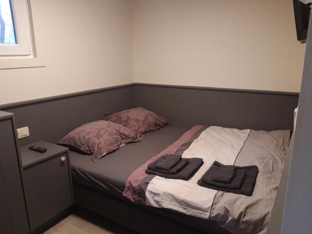Vakantiehuisje Lanaken Bagian luar foto